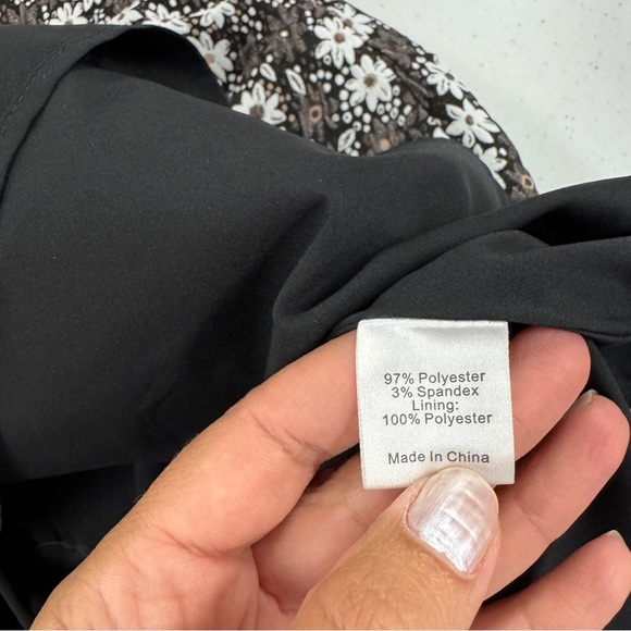 Tuckernuck Floral Black and White A Line Skirt - Picture 7 of 12